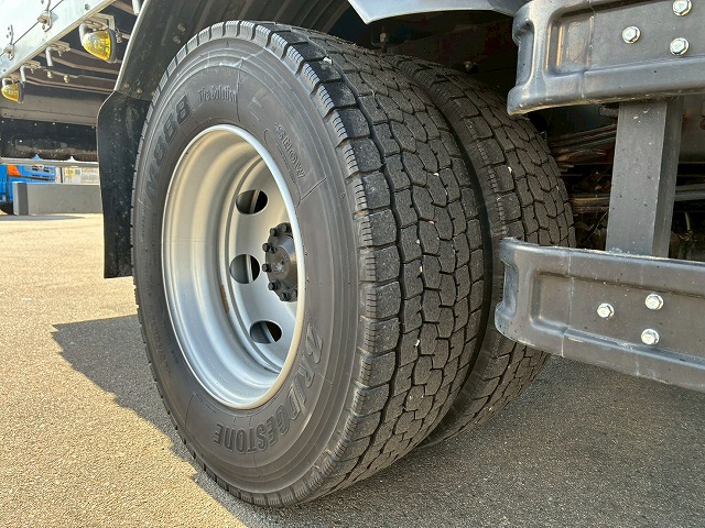 K-2148 2KG-FK62FZ 保証対象車両 R5 三菱ふそう 増トンファイター 4段セルフクレーン フルキャブ/ベッド付き 古河ユニック UNIC ラジコン フックイン ハイジャッキ ロングジャッキ アルミブロック 240馬力 6速 MT マニュアル 7.5t 14t 中型 大型 回送車 重機運搬車(94枚目)