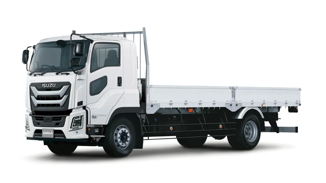 いすゞギガの平ボディ