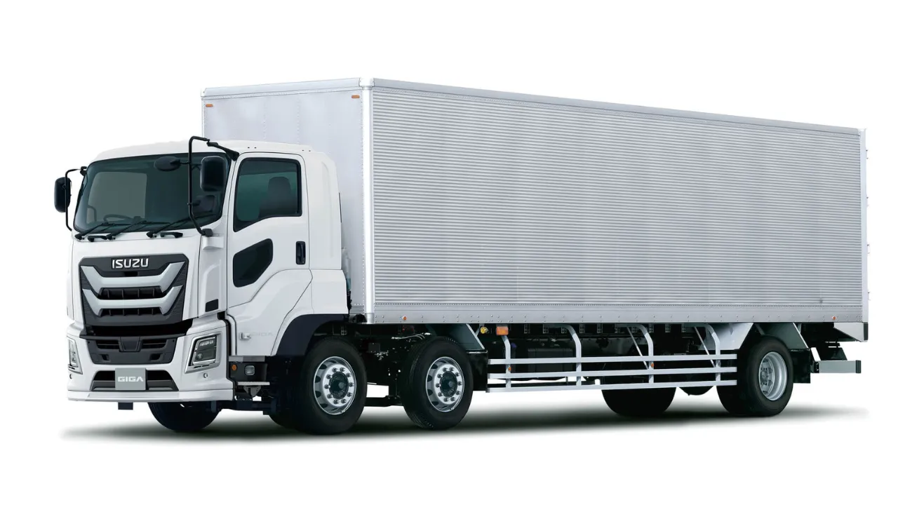 いすゞギガの冷凍車