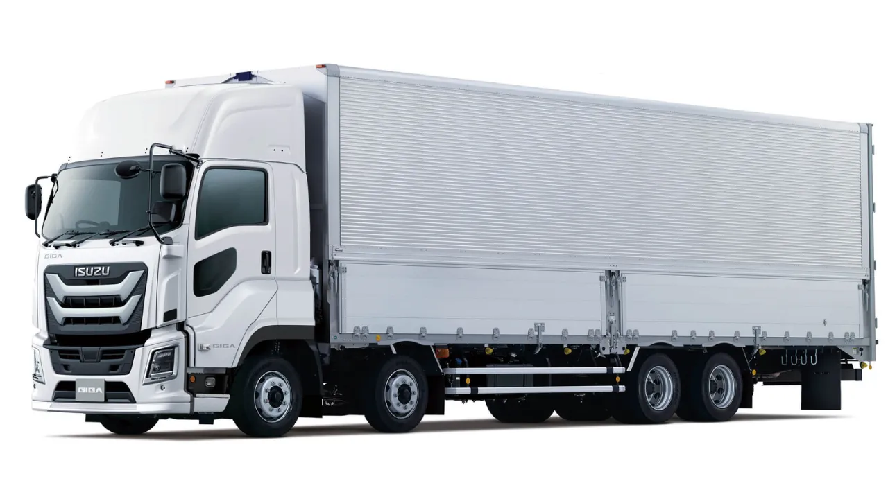 いすゞギガのウィング車