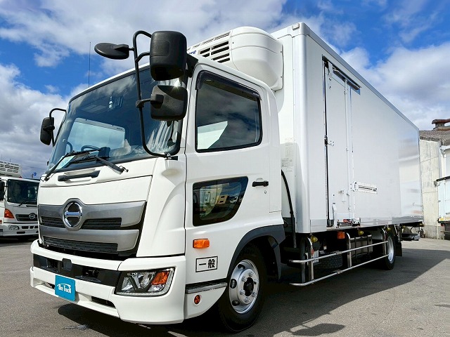 2185 2KG-FC2ABG  R2 日野 レンジャー 冷蔵冷凍車 PG 格納式パワーゲート ショートキャブ／ベッドレス 6200 フルワイド 後輪エアサス 東プレ -30℃低温設定 R452A 左サイド扉 210馬力 6速MT マニュアル 4t 8t 中型 冷凍バン 箱車（2枚目）