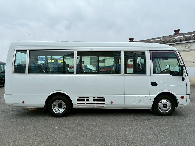 2182 TPG-BE640E H30 三菱ふそう ローザ マイクロバス 乗車定員 25人 折戸式自動扉 リアトランク 175馬力 デュオニック AT セミオートマ 小型 中型 送迎バス 観光バス(11枚目)