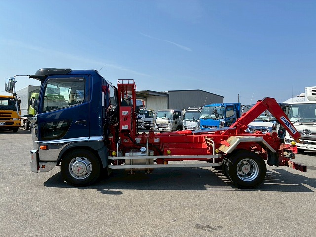 2184 2KG-FC2ABA  車検付 令和8年10月迄 R1 日野 レンジャー 脱着装置付コンテナ専用車 新明和工業 アームロール ツインホイスト リアジャッキ 210馬力 6速MT マニュアル 4t 8t 中型 特装車（21枚目）