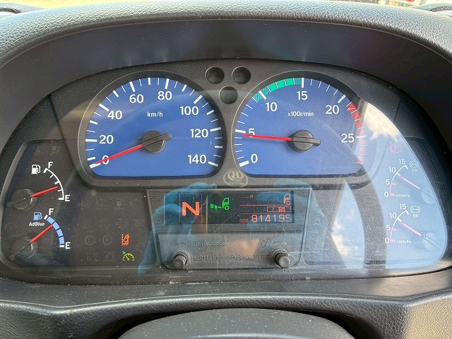 2186 QKG-GK6XAB H30  UDトラックス クオン トラクターヘッド ハイルーフ 第5輪荷重 11.5トン 11500kg 後輪エアサス B尺 450馬力 エスコットⅤ AT セミオートマ 10t 46t 大型 牽引 1デフ シングルヘッド（23枚目）