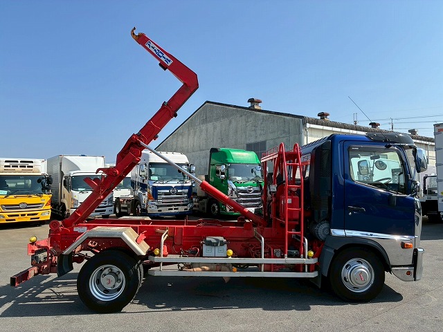 2184 2KG-FC2ABA  車検付 令和8年10月迄 R1 日野 レンジャー 脱着装置付コンテナ専用車 新明和工業 アームロール ツインホイスト リアジャッキ 210馬力 6速MT マニュアル 4t 8t 中型 特装車（24枚目）