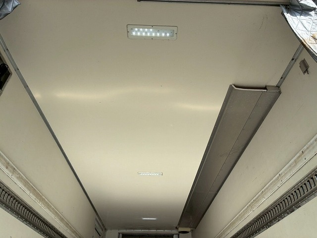 2185 2KG-FC2ABG  R2 日野 レンジャー 冷蔵冷凍車 PG 格納式パワーゲート ショートキャブ／ベッドレス 6200 フルワイド 後輪エアサス 東プレ -30℃低温設定 R452A 左サイド扉 210馬力 6速MT マニュアル 4t 8t 中型 冷凍バン 箱車（24枚目）