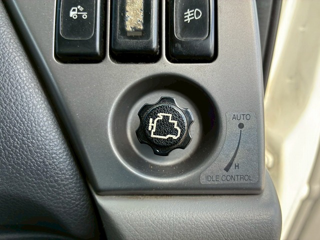 2186 QKG-GK6XAB H30  UDトラックス クオン トラクターヘッド ハイルーフ 第5輪荷重 11.5トン 11500kg 後輪エアサス B尺 450馬力 エスコットⅤ AT セミオートマ 10t 46t 大型 牽引 1デフ シングルヘッド（29枚目）