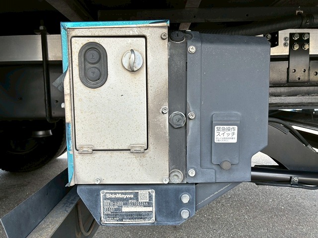 2185 2KG-FC2ABG  R2 日野 レンジャー 冷蔵冷凍車 PG 格納式パワーゲート ショートキャブ／ベッドレス 6200 フルワイド 後輪エアサス 東プレ -30℃低温設定 R452A 左サイド扉 210馬力 6速MT マニュアル 4t 8t 中型 冷凍バン 箱車（33枚目）