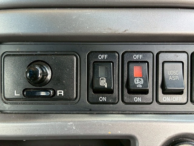 2186 QKG-GK6XAB H30  UDトラックス クオン トラクターヘッド ハイルーフ 第5輪荷重 11.5トン 11500kg 後輪エアサス B尺 450馬力 エスコットⅤ AT セミオートマ 10t 46t 大型 牽引 1デフ シングルヘッド（38枚目）