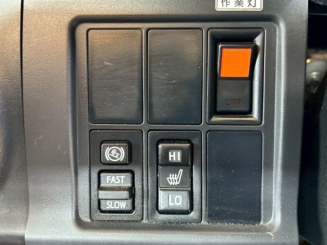 2184 2KG-FC2ABA  車検付 令和8年10月迄 R1 日野 レンジャー 脱着装置付コンテナ専用車 新明和工業 アームロール ツインホイスト リアジャッキ 210馬力 6速MT マニュアル 4t 8t 中型 特装車（45枚目）