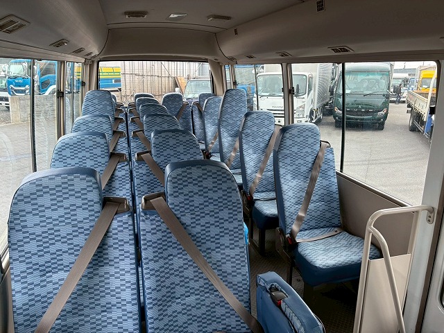 2182 TPG-BE640E H30 三菱ふそう ローザ マイクロバス 乗車定員 25人 折戸式自動扉 リアトランク 175馬力 デュオニック AT セミオートマ 小型 中型 送迎バス 観光バス(46枚目)