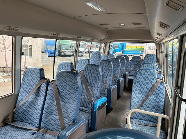 2182 TPG-BE640E H30 三菱ふそう ローザ マイクロバス 乗車定員 25人 折戸式自動扉 リアトランク 175馬力 デュオニック AT セミオートマ 小型 中型 送迎バス 観光バス(48枚目)