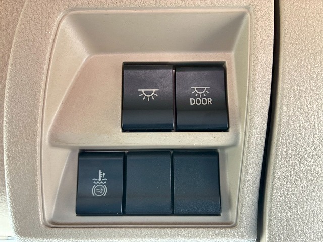 2184 2KG-FC2ABA  車検付 令和8年10月迄 R1 日野 レンジャー 脱着装置付コンテナ専用車 新明和工業 アームロール ツインホイスト リアジャッキ 210馬力 6速MT マニュアル 4t 8t 中型 特装車（53枚目）