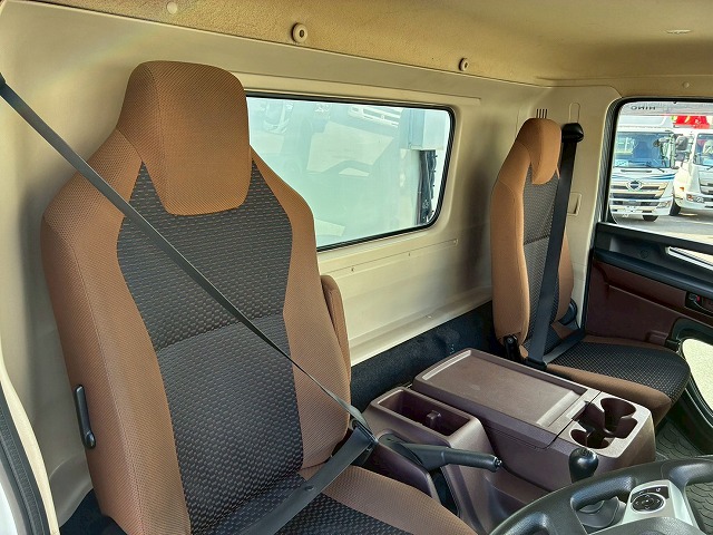 2185 2KG-FC2ABG  R2 日野 レンジャー 冷蔵冷凍車 PG 格納式パワーゲート ショートキャブ／ベッドレス 6200 フルワイド 後輪エアサス 東プレ -30℃低温設定 R452A 左サイド扉 210馬力 6速MT マニュアル 4t 8t 中型 冷凍バン 箱車（55枚目）