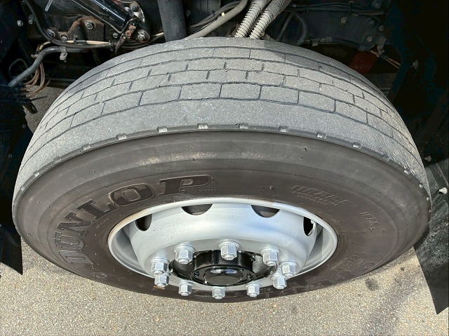 2186 QKG-GK6XAB H30  UDトラックス クオン トラクターヘッド ハイルーフ 第5輪荷重 11.5トン 11500kg 後輪エアサス B尺 450馬力 エスコットⅤ AT セミオートマ 10t 46t 大型 牽引 1デフ シングルヘッド（58枚目）