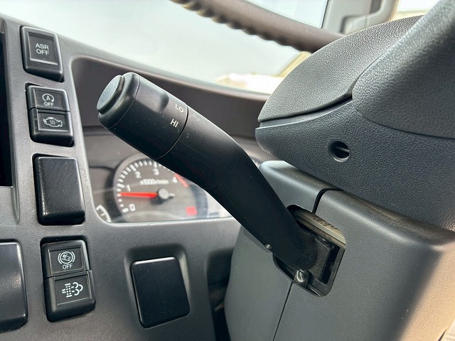 K-2188 TRG-NPR85AR  車検付 令和8年7月迄 保証対象車両 H28 いすゞ エルフ 4段クレーン TADANO タダノ ラジコン フックイン 2.63t ワイド ロング 150馬力 6速MT マニュアル 2t 6t 小型 ユニック車 カーゴクレーン（58枚目）