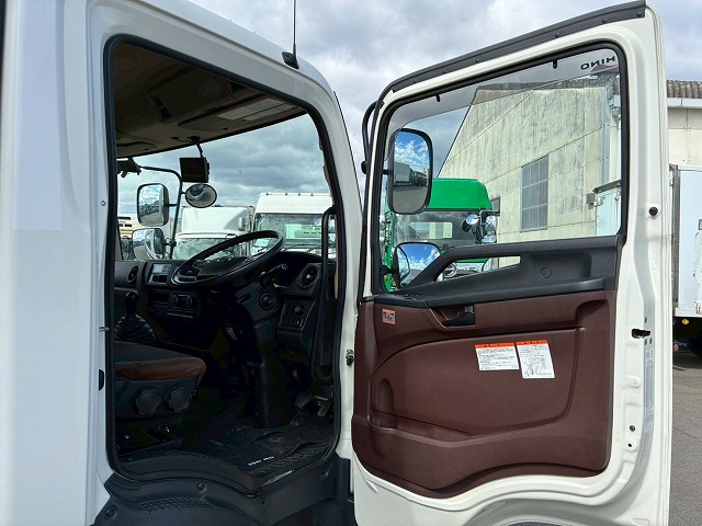 2185 2KG-FC2ABG  R2 日野 レンジャー 冷蔵冷凍車 PG 格納式パワーゲート ショートキャブ／ベッドレス 6200 フルワイド 後輪エアサス 東プレ -30℃低温設定 R452A 左サイド扉 210馬力 6速MT マニュアル 4t 8t 中型 冷凍バン 箱車（62枚目）