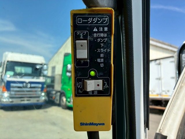 2181 TPG-NKR85AN  保証対象車両 R1 いすゞ エルフ ローダーダンプ 4ナンバー 3トン積載 新明和工業 150馬力 6速MT マニュアル 3t 6.5t 小型 スライドダンプ 重機運搬車（64枚目）