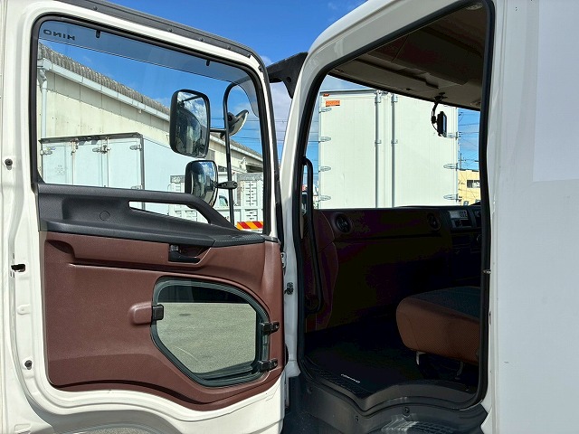 2185 2KG-FC2ABG  R2 日野 レンジャー 冷蔵冷凍車 PG 格納式パワーゲート ショートキャブ／ベッドレス 6200 フルワイド 後輪エアサス 東プレ -30℃低温設定 R452A 左サイド扉 210馬力 6速MT マニュアル 4t 8t 中型 冷凍バン 箱車（63枚目）