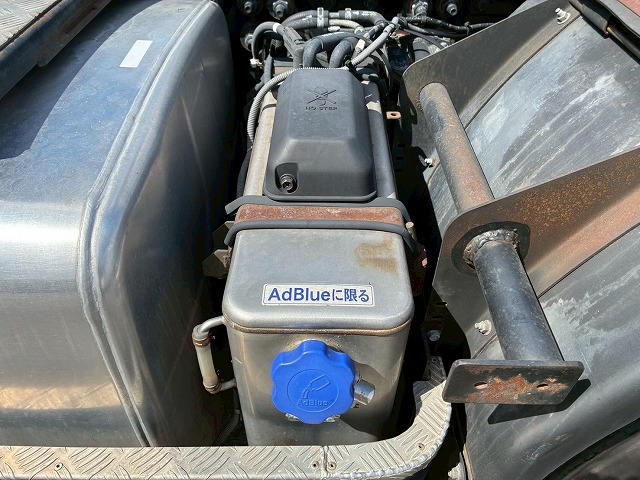 2186 QKG-GK6XAB H30  UDトラックス クオン トラクターヘッド ハイルーフ 第5輪荷重 11.5トン 11500kg 後輪エアサス B尺 450馬力 エスコットⅤ AT セミオートマ 10t 46t 大型 牽引 1デフ シングルヘッド（64枚目）