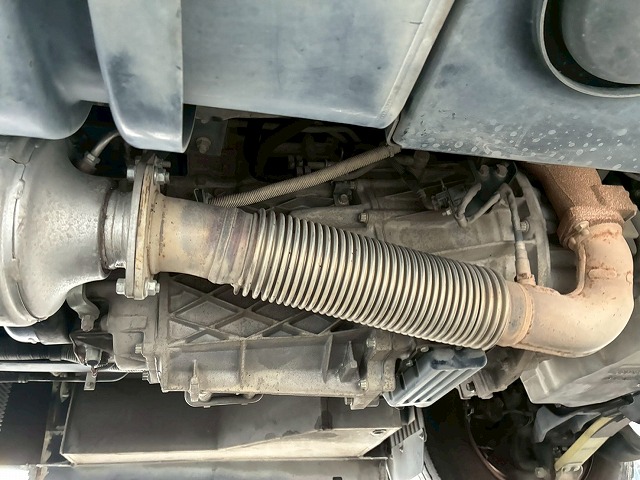 2182 TPG-BE640E H30 三菱ふそう ローザ マイクロバス 乗車定員 25人 折戸式自動扉 リアトランク 175馬力 デュオニック AT セミオートマ 小型 中型 送迎バス 観光バス(66枚目)