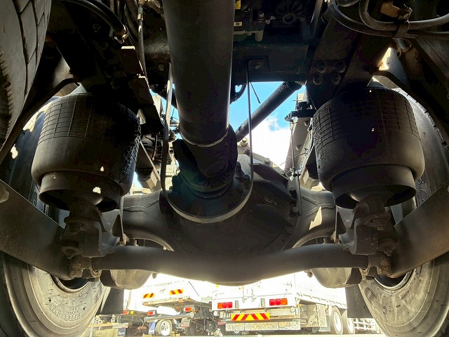 2186 QKG-GK6XAB H30  UDトラックス クオン トラクターヘッド ハイルーフ 第5輪荷重 11.5トン 11500kg 後輪エアサス B尺 450馬力 エスコットⅤ AT セミオートマ 10t 46t 大型 牽引 1デフ シングルヘッド（66枚目）