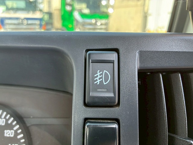 2181 TPG-NKR85AN  保証対象車両 R1 いすゞ エルフ ローダーダンプ 4ナンバー 3トン積載 新明和工業 150馬力 6速MT マニュアル 3t 6.5t 小型 スライドダンプ 重機運搬車（68枚目）