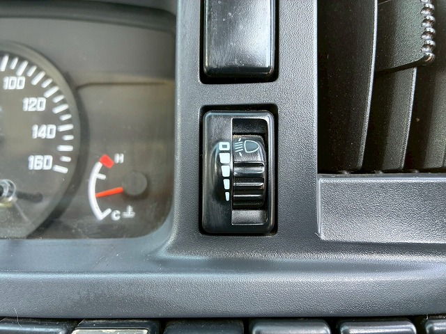 2181 TPG-NKR85AN  保証対象車両 R1 いすゞ エルフ ローダーダンプ 4ナンバー 3トン積載 新明和工業 150馬力 6速MT マニュアル 3t 6.5t 小型 スライドダンプ 重機運搬車（69枚目）