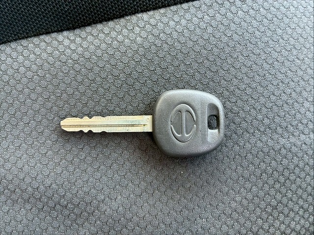 2187 TKG-FC9JKAA  H26 日野 レンジャー 冷蔵冷凍車 PG ショートキャブ／ベッドレス 格納式パワーゲート 東プレ -30℃低温設定 R404A ジョロダーレール キーストン 左サイド扉 210馬力 6速MT マニュアル 4t 8t 中型 冷凍バン（76枚目）