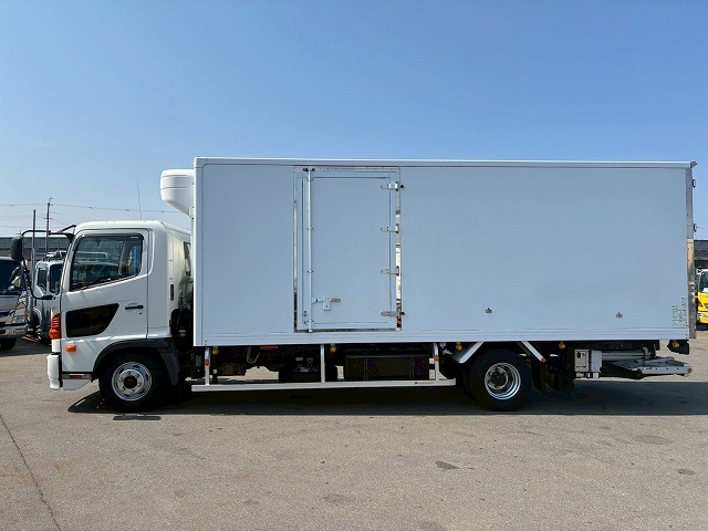 2187 TKG-FC9JKAA  H26 日野 レンジャー 冷蔵冷凍車 PG ショートキャブ／ベッドレス 格納式パワーゲート 東プレ -30℃低温設定 R404A ジョロダーレール キーストン 左サイド扉 210馬力 6速MT マニュアル 4t 8t 中型 冷凍バン（10枚目）
